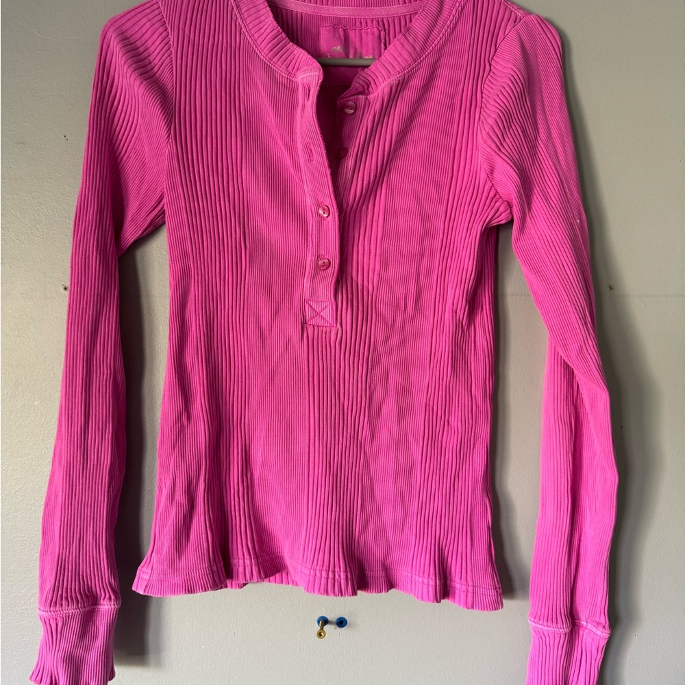 Aerie Pink Ribbed Long Sleeve Button Down Shirt size medium